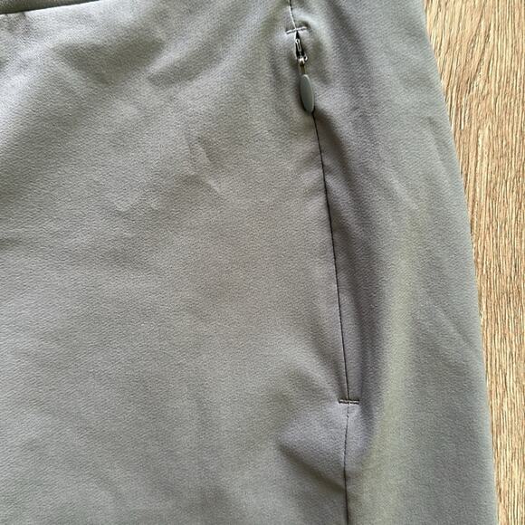 Columbia Omni-Shield Stretch Savannah Hill Hybrid Shorts - Picture 2 of 6